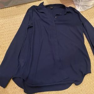 Size small Ann Taylor dress shirt.